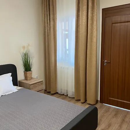 Valentino's 게스트하우스