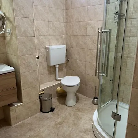 Valentino's Guest house 3*