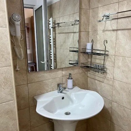 Valentino's Guest house 3*